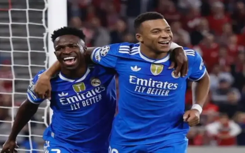 مبابي يكسر صمته وسط الانتقادات.. ورسالة حب لريال مدريد مع اقتراب مورينيو (تقرير)